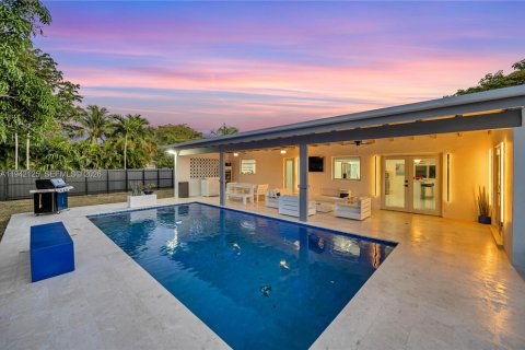 Villa ou maison à louer à Palmetto Bay, Floride: 4 chambres, 172.8 m2 № 1999203 - photo 3