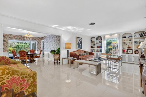 Villa ou maison à vendre à Palmetto Bay, Floride: 4 chambres, 221.48 m2 № 1930057 - photo 3