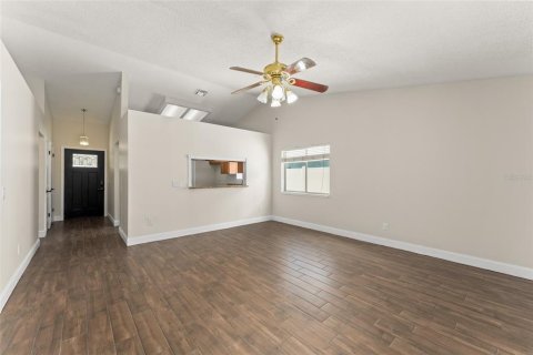 Duplex in Orlando, Florida 2 bedrooms, 91.14 sq.m. № 2238622 - photo 10