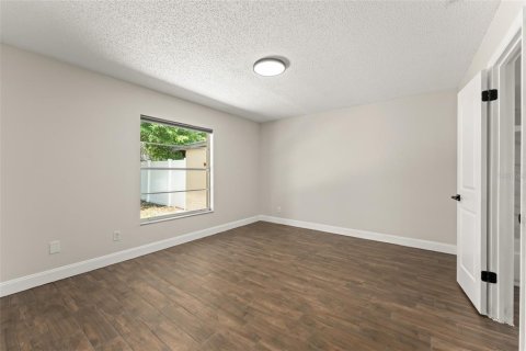 Duplex in Orlando, Florida 2 bedrooms, 91.14 sq.m. № 2238622 - photo 14