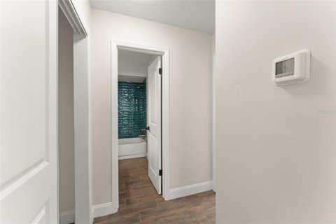 Duplex in Orlando, Florida 2 bedrooms, 91.14 sq.m. № 2238622 - photo 23