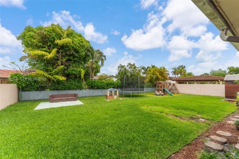 Villa ou maison à vendre à Miami, Floride: 4 chambres, 175.03 m2 № 2085696 - photo 17