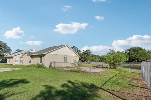 Duplex à vendre à Orlando, Floride: 3 chambres, 97.27 m2 № 2434544 - photo 21