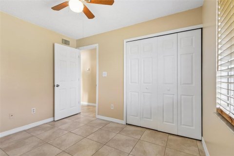 Duplex à vendre à Orlando, Floride: 3 chambres, 97.27 m2 № 2434544 - photo 12