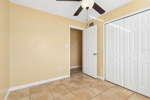 Duplex à vendre à Orlando, Floride: 3 chambres, 97.27 m2 № 2434544 - photo 15