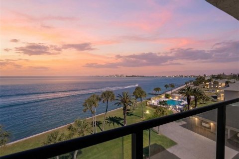 Condominio en venta en Sarasota, Florida, 4 dormitorios, 362.6 m2 № 2215627 - foto 2