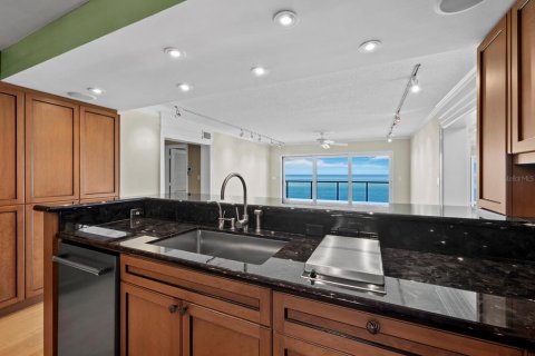 Condominio en venta en Sarasota, Florida, 4 dormitorios, 362.6 m2 № 2215627 - foto 23