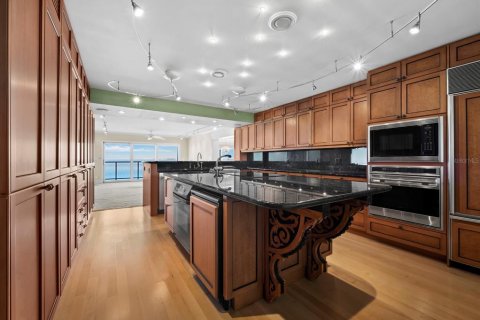 Condominio en venta en Sarasota, Florida, 4 dormitorios, 362.6 m2 № 2215627 - foto 24