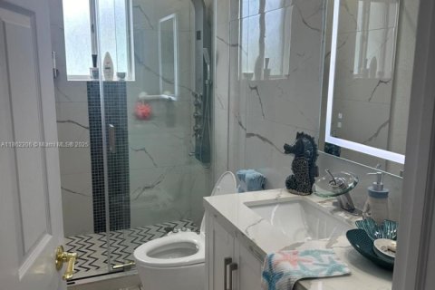 House in Homestead, Florida 4 bedrooms, 163.69 sq.m. № 1892041 - photo 4