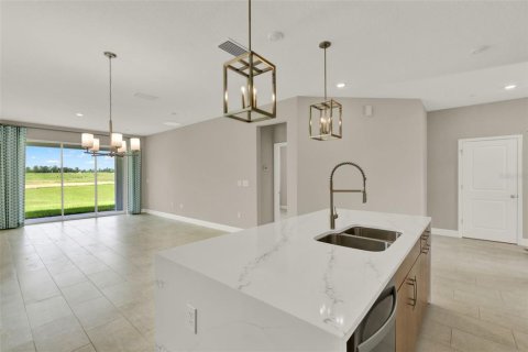 Casa en venta en Minneola, Florida, 4 dormitorios, 175.03 m2 № 2225368 - foto 8