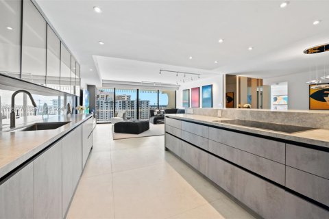 Copropriété à vendre à Bal Harbour, Floride: 2 chambres, 161.19 m2 № 2009627 - photo 9