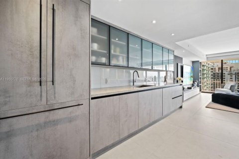 Copropriété à vendre à Bal Harbour, Floride: 2 chambres, 161.19 m2 № 2009627 - photo 11