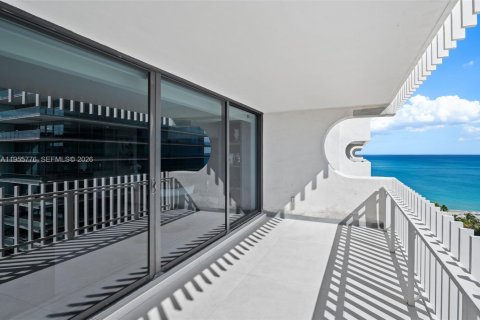 Copropriété à vendre à Bal Harbour, Floride: 2 chambres, 161.19 m2 № 2009627 - photo 23