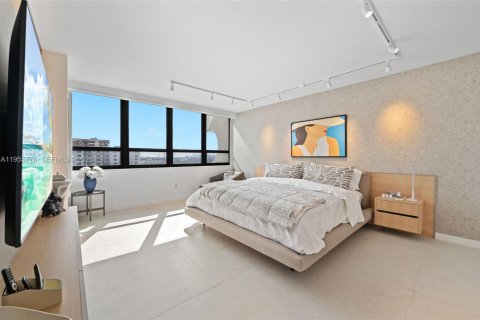 Copropriété à vendre à Bal Harbour, Floride: 2 chambres, 161.19 m2 № 2009627 - photo 12