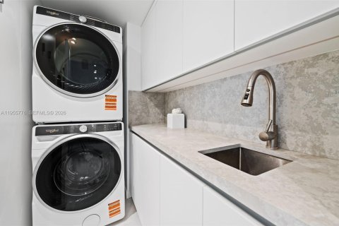 Copropriété à vendre à Bal Harbour, Floride: 2 chambres, 161.19 m2 № 2009627 - photo 22