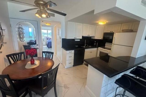 Copropriété à vendre à Hollywood, Floride: 1 chambre, 61.32 m2 № 2182472 - photo 13