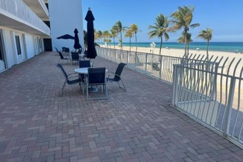Copropriété à vendre à Hollywood, Floride: 1 chambre, 61.32 m2 № 2182472 - photo 15