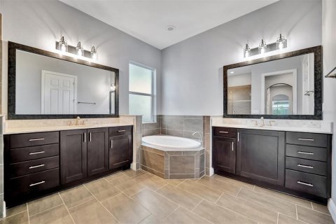 Casa en venta en Bradenton, Florida, 3 dormitorios, 247.21 m2 № 1548997 - foto 28