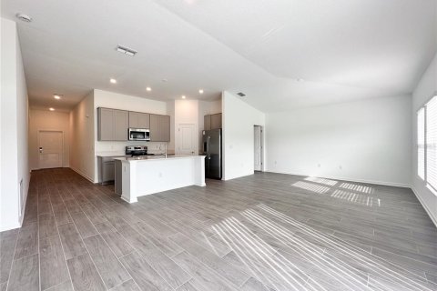 Villa ou maison à louer à Davenport, Floride: 3 chambres, 144.93 m2 № 2424424 - photo 3