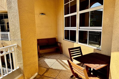 Condo in Aventura, Florida, 2 bedrooms  № 2009744 - photo 20