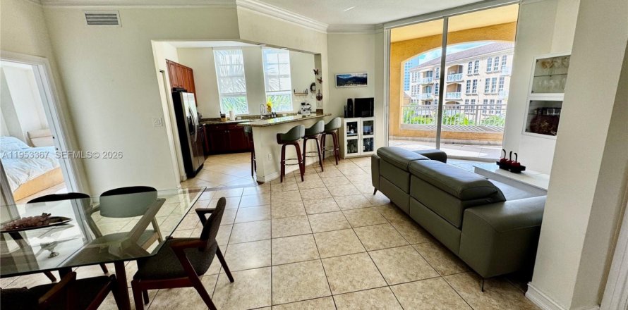 Condo in Aventura, Florida, 2 bedrooms  № 2009744