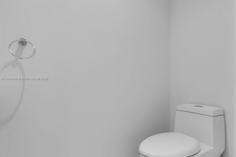 Купить кондоминиум в Майами, Флорида 3 комнаты, 60.29м2, № 1977655 - фото 17