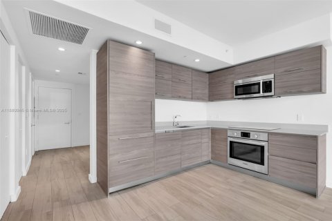 Купить кондоминиум в Майами, Флорида 3 комнаты, 60.29м2, № 1977655 - фото 3