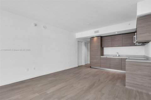 Купить кондоминиум в Майами, Флорида 3 комнаты, 60.29м2, № 1977655 - фото 6