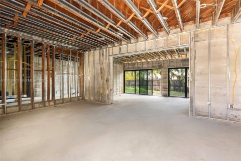 Villa ou maison à vendre à Miami Beach, Floride: 6 chambres, 311.87 m2 № 2009219 - photo 17