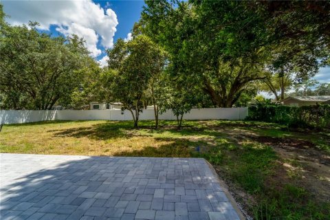 Villa ou maison à vendre à Zephyrhills, Floride: 4 chambres, 179.12 m2 № 2129216 - photo 10