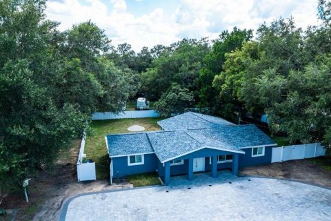 Villa ou maison à vendre à Zephyrhills, Floride: 4 chambres, 179.12 m2 № 2129216 - photo 2