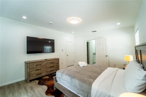 Villa ou maison à vendre à Zephyrhills, Floride: 4 chambres, 179.12 m2 № 2129216 - photo 23