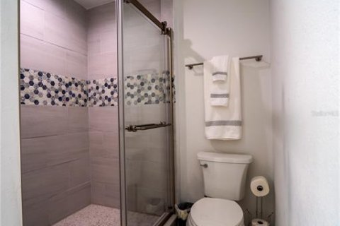 Villa ou maison à vendre à Zephyrhills, Floride: 4 chambres, 179.12 m2 № 2129216 - photo 25