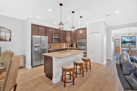 House in Parrish, Florida 4 bedrooms, 226.4 sq.m. № 2152132 - photo 25