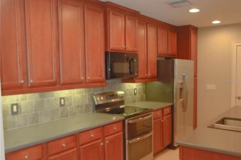 Townhouse in Orlando, Florida 4 bedrooms, 292.64 sq.m. № 2152336 - photo 5