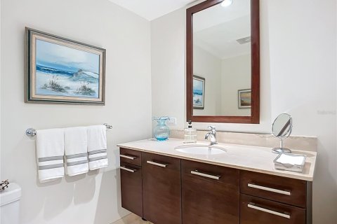 Condo in Sarasota, Florida, 1 bedroom  № 1908632 - photo 30