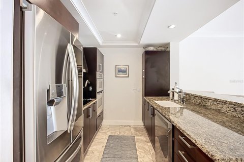 Condo in Sarasota, Florida, 1 bedroom  № 1908632 - photo 9
