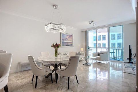 Condo in Sarasota, Florida, 1 bedroom  № 1908632 - photo 12