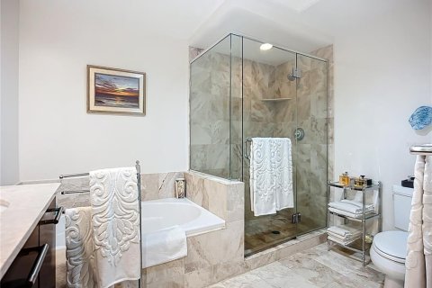 Condo in Sarasota, Florida, 1 bedroom  № 1908632 - photo 26