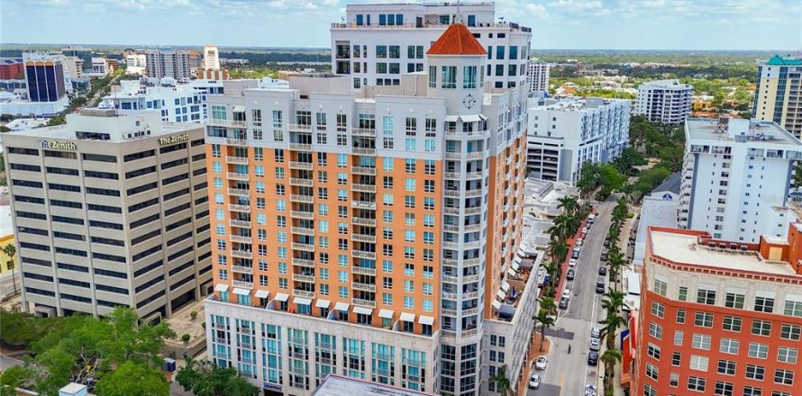 Condo in Sarasota, Florida, 1 bedroom № 1908632