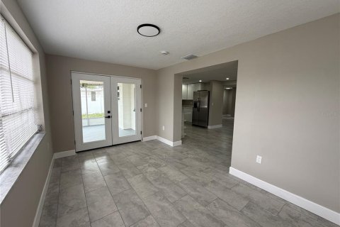 House in Holiday, Florida 2 bedrooms, 105.35 sq.m. № 2237260 - photo 4