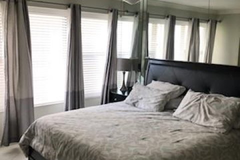 Condominio en alquiler en Fort Lauderdale, Florida, 1 dormitorio, 74.51 m2 № 963720 - foto 1