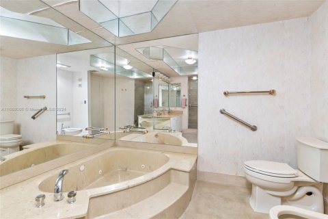 Купить кондоминиум в Авентура, Флорида 2 спальни, 144.93м2, № 1669444 - фото 18