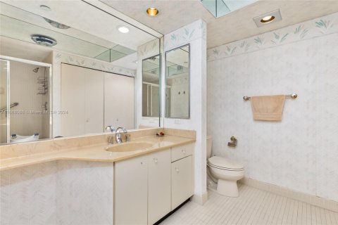 Купить кондоминиум в Авентура, Флорида 2 спальни, 144.93м2, № 1669444 - фото 21
