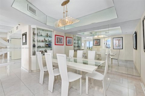 Купить кондоминиум в Авентура, Флорида 2 спальни, 144.93м2, № 1669444 - фото 6