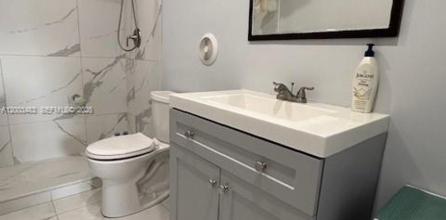 Condominio en Coral Springs, Florida, 3 dormitorios  № 2170437