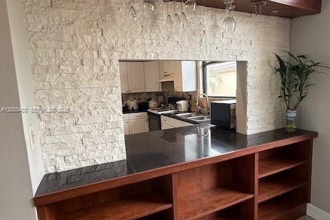 Condominio en venta en Coral Springs, Florida, 3 dormitorios, 123.56 m2 № 2170437 - foto 11