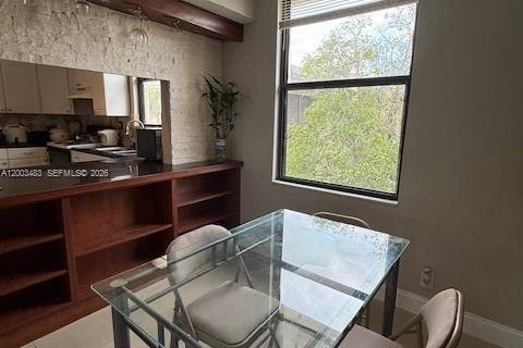 Condominio en venta en Coral Springs, Florida, 3 dormitorios, 123.56 m2 № 2170437 - foto 2