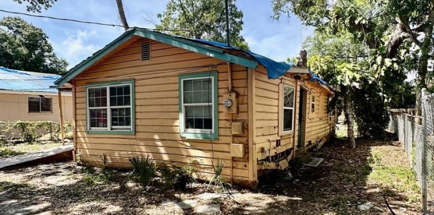Casa en Sarasota, Florida 3 dormitorios, 74.32 m2 № 2161779