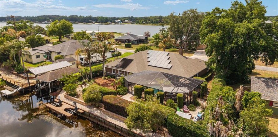 Casa en Summerfield, Florida 4 dormitorios, 267.65 m2 № 2212135